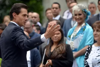 Peña Nieto promueve la legalización del matrimonio igualitario en México