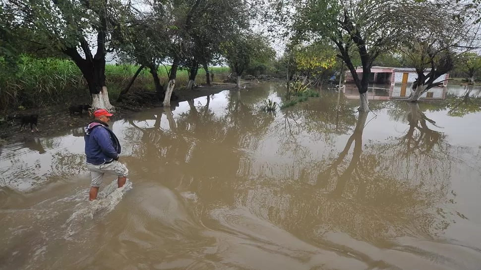 En La Junta aún quedan 150 familias aisladas a causa de las inundaciones
