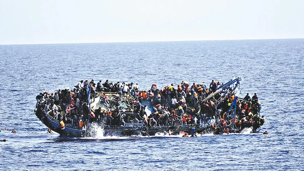 Tragedia en el Mediterráneo: 500 refugiados cayeron al mar