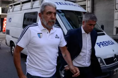 Aníbal Fernández contó por qué viajó a Londres