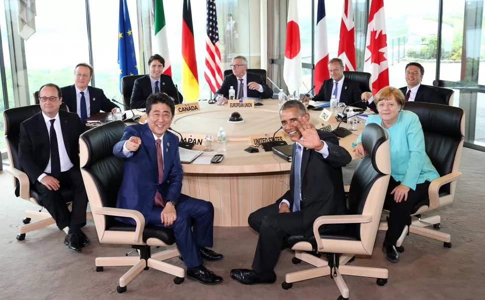 LOS LÍDERES DEL G-7. Los presidentes de las naciones desarrolladas sólo sonríen para la foto. En el fondo, les inquieta el efecto “Brexit”. Reuters.