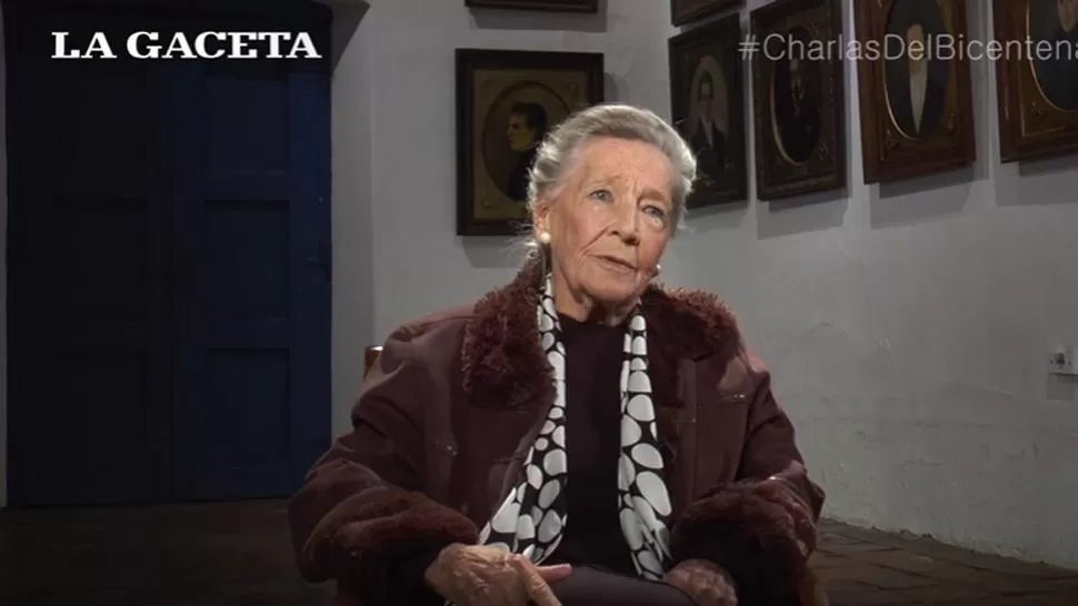 LUCÍA PIOSSEK PREBISCH. La profesora de Filosofía, durante la entrevista con LA GACETA. CAPTURA DE VIDEO