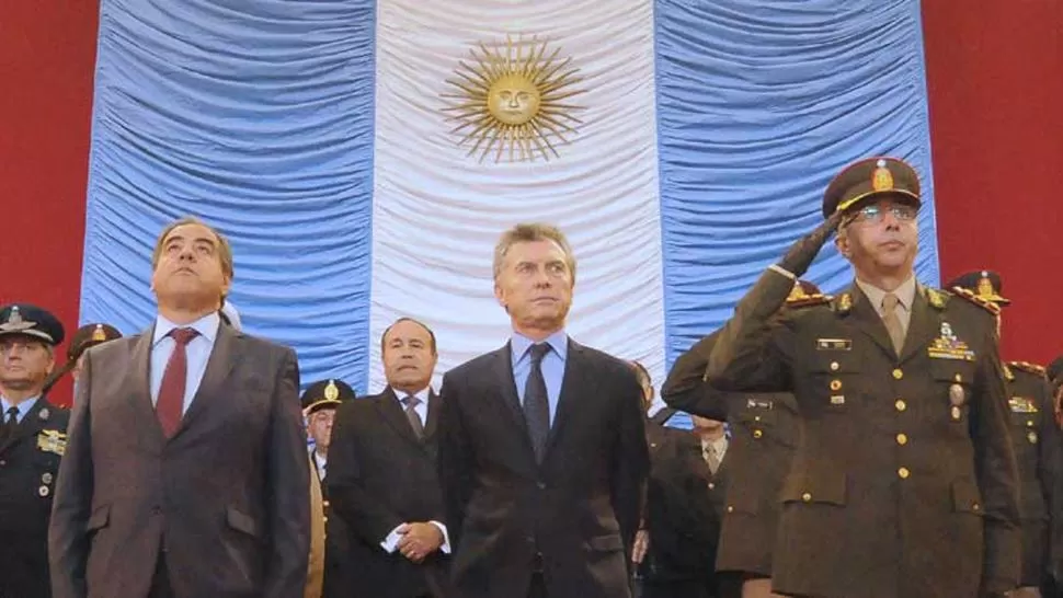 ANUNCIOS. En el Día del Ejército, Macri dijo que quería revalorizar a las Fuerzas Armadas. FOTO DE AGENCIA NA