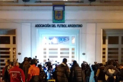 Tinelli se bajó de AFA y la candidatura; lo seguirán cuatro directivos más
