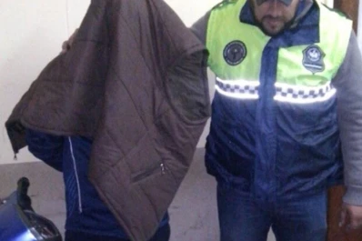 Detienen a un hombre que circulaba en una moto con pedido de secuestro
