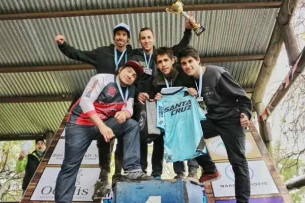 De Santiago sacó su chapa y ganó en Mundo Nuevo