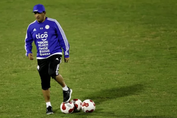 El Paraguay-Colombia incluye un duelo inédito de técnicos que tienen pica