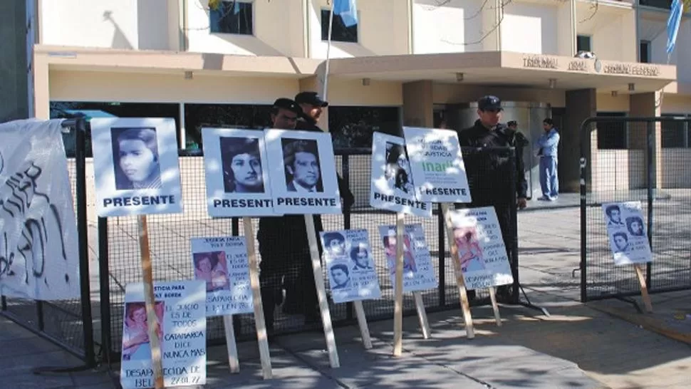 Anulan la prisión perpetua a tres militares condenado por la masacre de Capilla del Rosario
