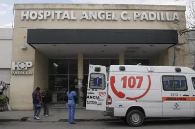 Una pila de escombros fue el freno para huir con una moto robada