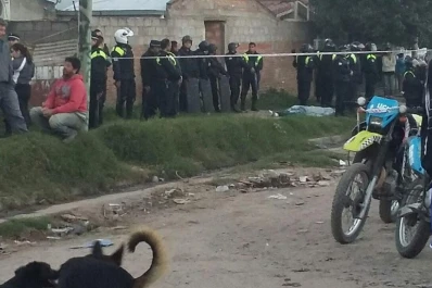 Villa 9 de Julio: mataron a un joven y quemaron la casa del presunto autor