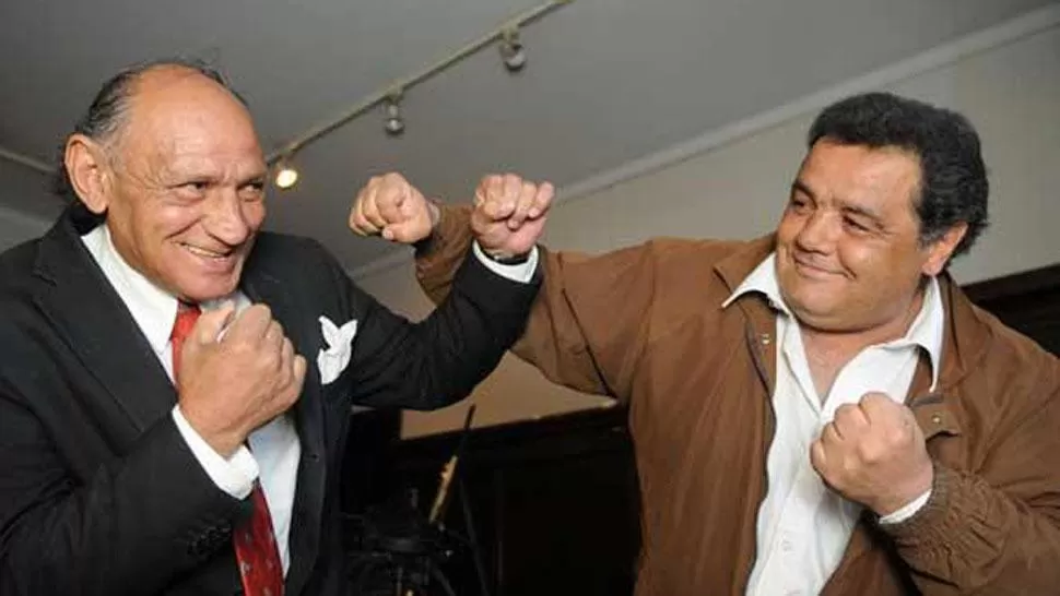 RECUERDOS. Emilio Ale Alí y su hijo, también boxeador, Roberto Ale Alí. FOTO ARCHIVO/ LA GACETA