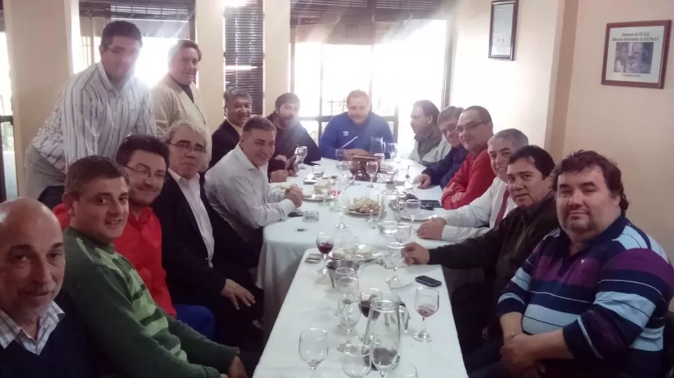 ENCUENTRO. Un grupo de funcionarios de Trabajo de distintas jurisdicciones argentinas se reunieron ayer en la sede del gremio de Fotia. la gaceta / foto de luis duarte