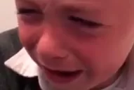 El video compartido por Tinelli: un niño llora y le pide a Messi que no se vaya