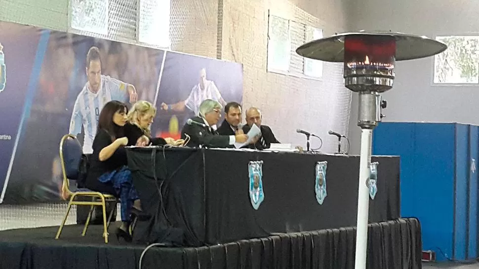 Hugo Moyano ahora avala la creación de la Superliga.
FOTO TOMADA TWITTER AFA