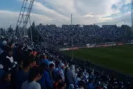 Unos 12.000 hinchas de Atlético colmaron el Martearena