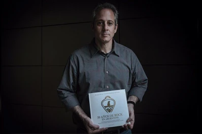 El largo camino entre Spinetta y la cumbia villera