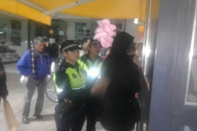 Video: detuvieron a una presunta ladrona en plena peatonal Mendoza