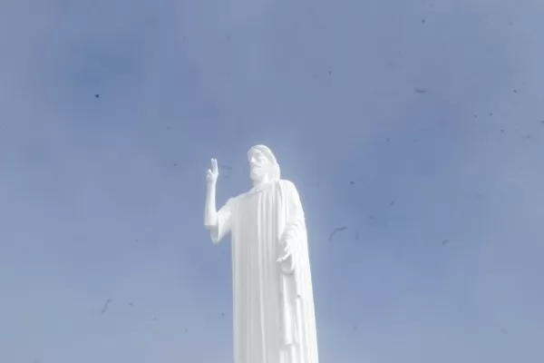 El Cristo luce pintura fresca y un nuevo sistema de luces