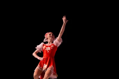 El arte y el deporte se fusionan sobre hielo