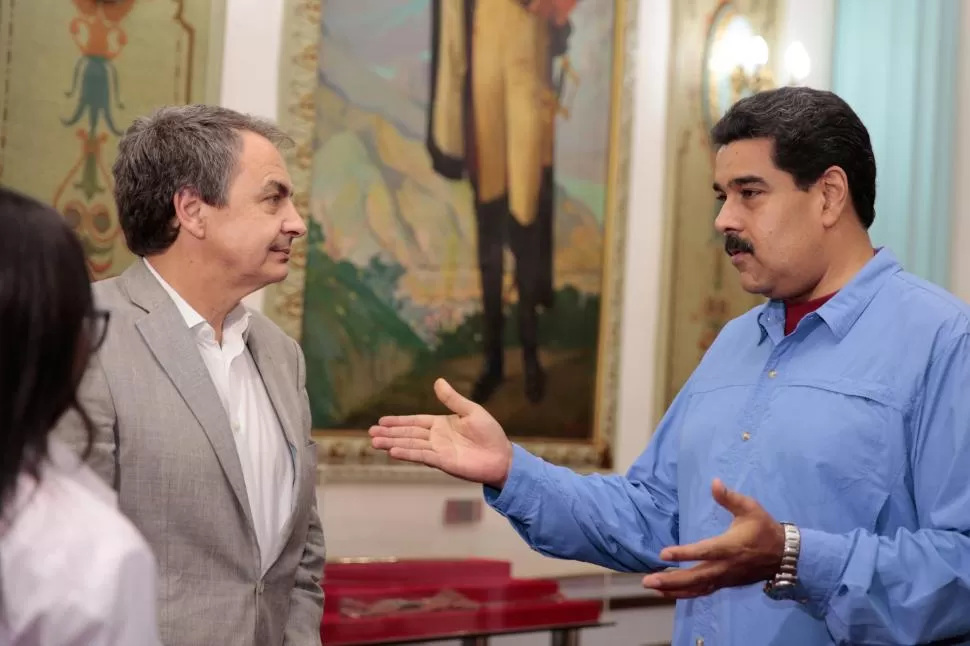 EXPLICACIONES. Rodríguez Zapatero dialogó con Maduro en Miraflores. REUTERS