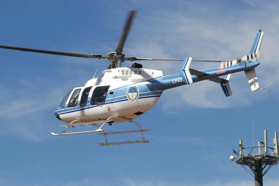 EN VENTA. El helicóptero provincial fue adquirido en 2004 por Alperovich. la gaceta / foto de osvaldo ripoll