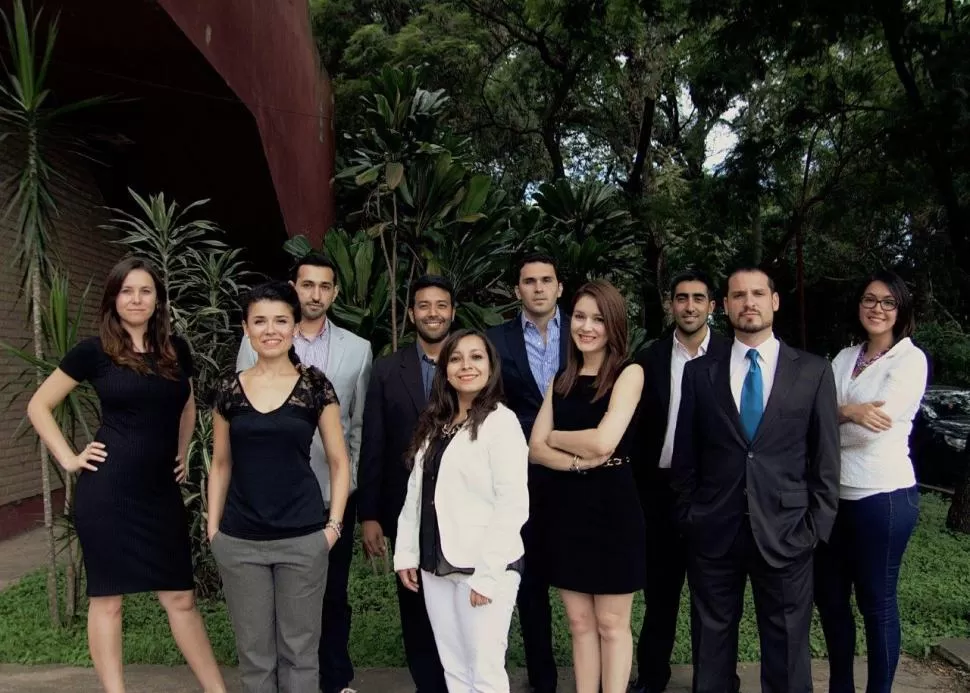 OBJETIVO CLARO. El equipo de Untech, que se constituyó en el primer grupo latinoamericano que queda como finalista del premio Everis. GENTILEZA lefyBIfA