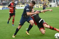 Newell's venció a Central en los penales y avanza en la Copa Santa Fe