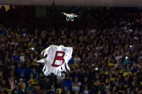 Mientras River jugaba por Copa Argentina, en la cancha sobrevoló el fantasma de la B