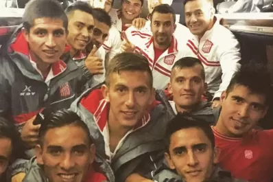 San Martín llegó al estadio y hubo cargada para Atlético