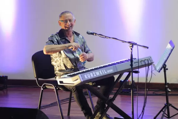 Hugo Fattoruso, un emblema de la música se define como “apenas un pianista”