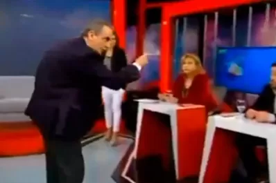 Video: Guillermo Moreno insultó a un periodista al aire