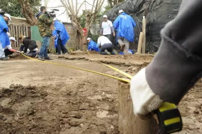 ›› Saludos de lectores