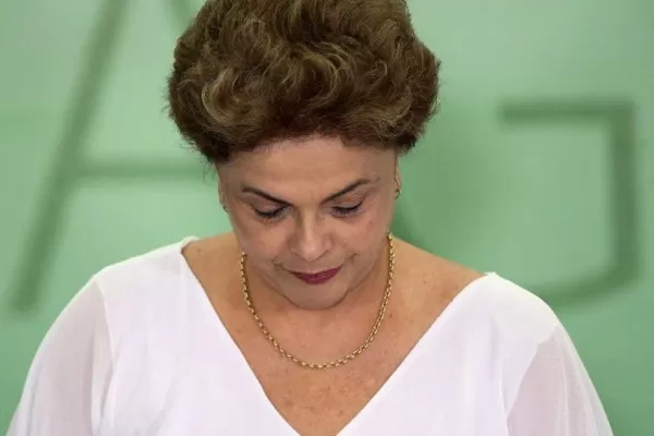 Dilma escribió un tuit por no poder ver en vivo la ceremonia