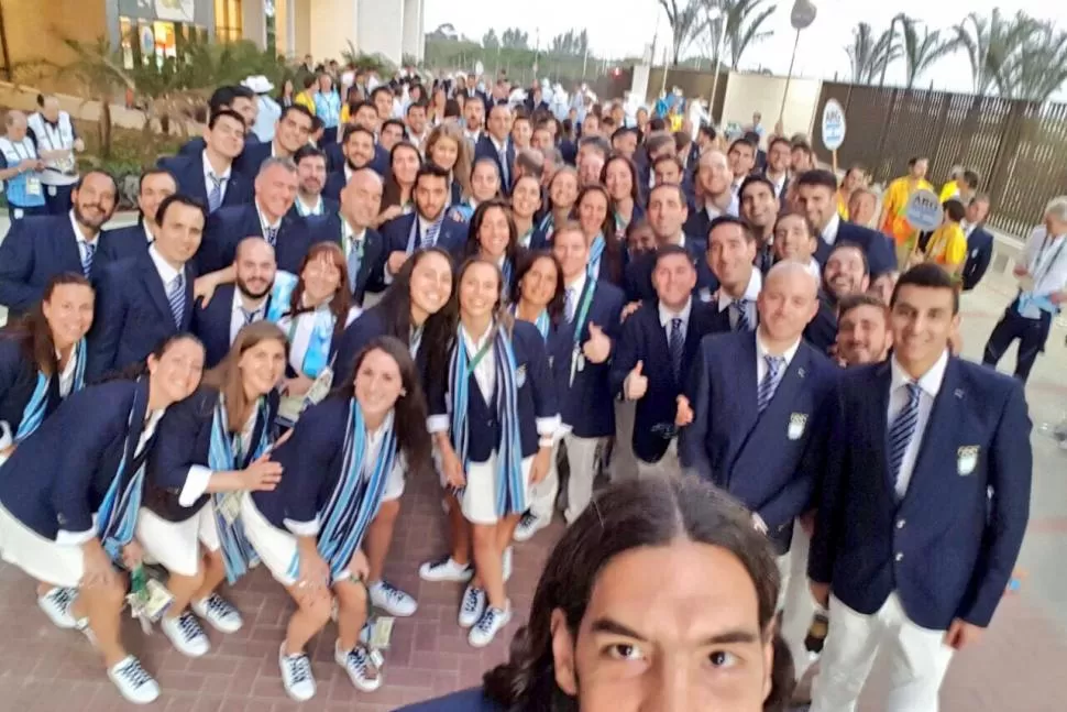 La selfie de la delegación Argentina antes de la ceremonia inaugural