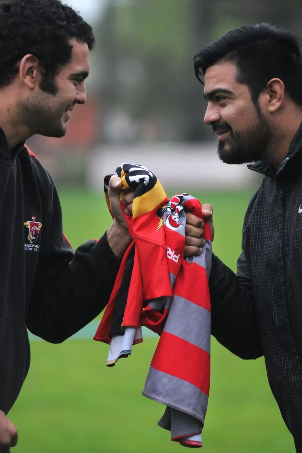 AMIGOS Y RIVALES. Jorge Rodríguez (Cardenales) y Marcos González (Lince).  LA GACETA / FOTO DE Analía Jaramillo