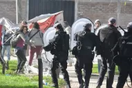 Macri en Mar del Plata: reprimieron con gases y balas de goma a manifestantes