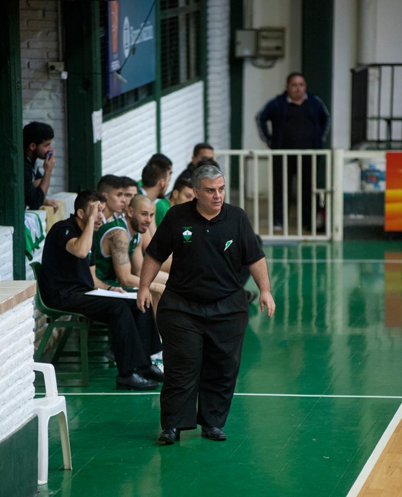 Gabriel Albornoz, entrenador de Mitre.
FOTO DE ARCHIVO