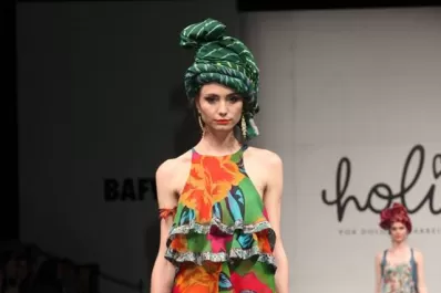 Cuero, transparencias y colores de impacto: así se anticipan al verano las marcas argentinas