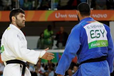 Fue expulsado de los Juegos Olímpicos por no saludar a su rival