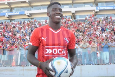 Atlético negocia la llegada del “Trencito” Valencia