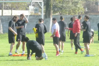 Ante la incertidumbre del arranque del torneo, Cagna diagrama amistosos