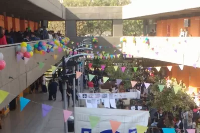 Casi 4.000 chicos disfrutaron de un recreo masivo y colorido