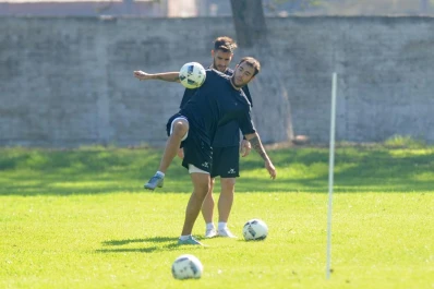 Matías Catalán es el único refuerzo que ya se ganó un lugar entre los titulares