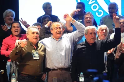 Los sindicatos sellaron un acuerdo y pusieron fin a una fractura de cuatro años en la CGT