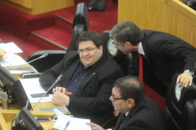 “Cano me habló de la encuesta, pero nada me dijo del acto”