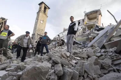 En fotos, el antes y el después de dos ciudades italianas devastadas por el terremoto