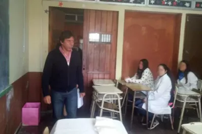 Polémica en las redes por una charla de Ricardo Bussi en una escuela de Concepción