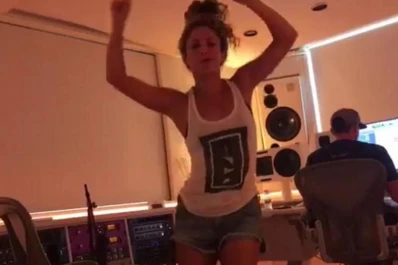 El sexy baile de Shakira en las redes sociales