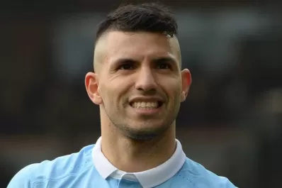 El Kun Agüero se refirió a la polémica que generó una sandwichería tucumana