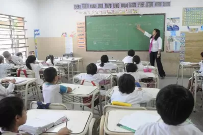 Podrán arrestar hasta 40 días a las personas que agredan a docentes y médicos